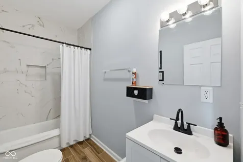 828 River Avenue Indianapolis IN 46221