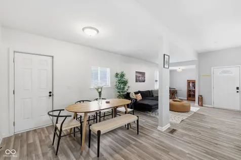828 River Avenue Indianapolis IN 46221