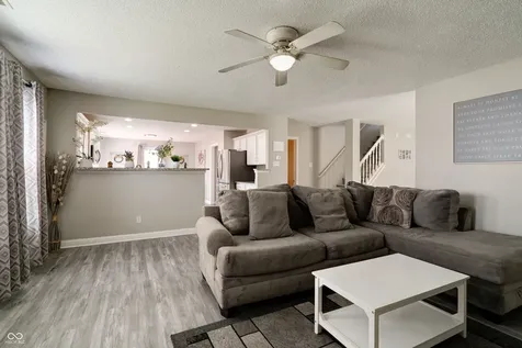 10597 Cyrus Drive Indianapolis IN 46231