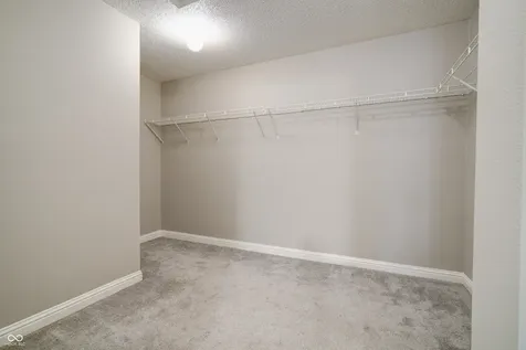 10597 Cyrus Drive Indianapolis IN 46231