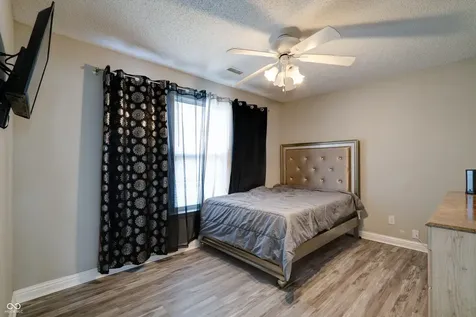 10597 Cyrus Drive Indianapolis IN 46231
