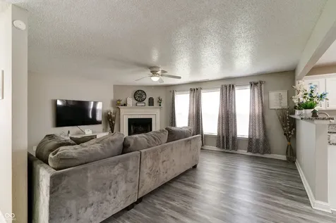 10597 Cyrus Drive Indianapolis IN 46231