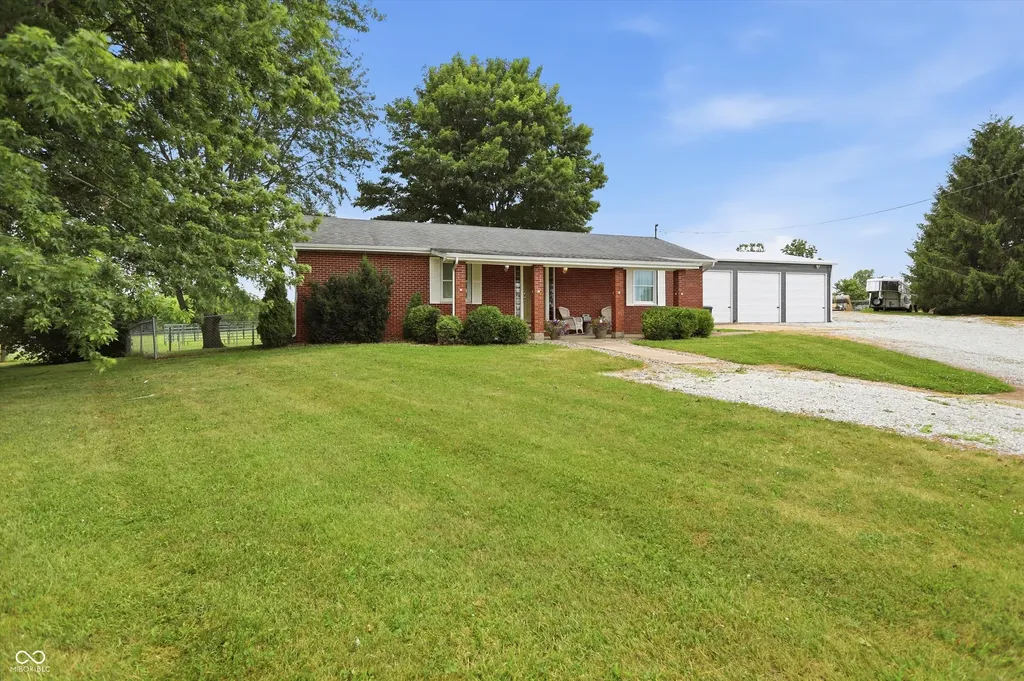 23 W 1400 N Alexandria IN 46001
