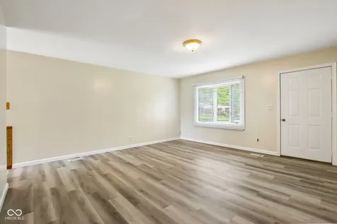 7910 Souter Drive Indianapolis IN 46219