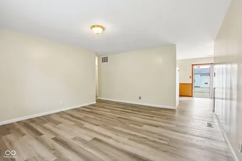 7910 Souter Drive Indianapolis IN 46219