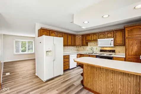7910 Souter Drive Indianapolis IN 46219