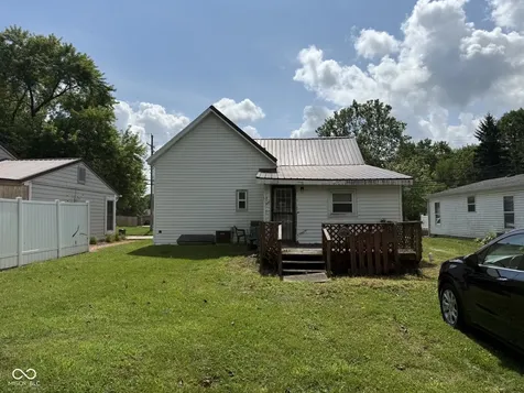 223 N Knightstown Road Shelbyville IN 46176