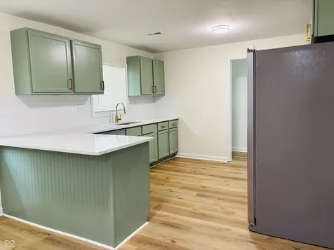 3515 W 57th Indianapolis IN 46228