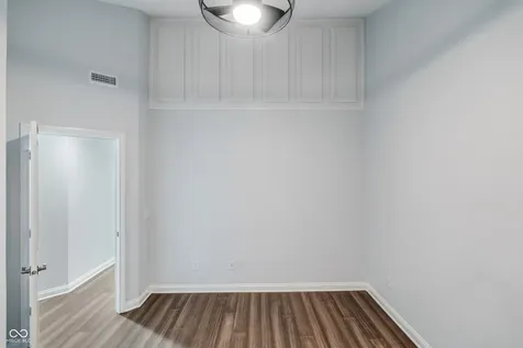 2068 Broughton Street Carmel IN 46032