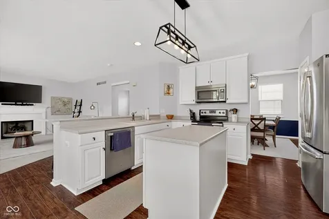7 E Wisteria Way Westfield IN 46074
