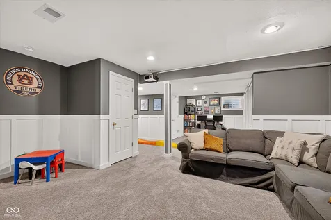 7 E Wisteria Way Westfield IN 46074
