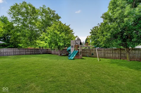 7 E Wisteria Way Westfield IN 46074