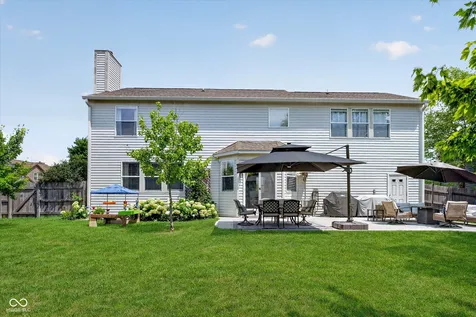7 E Wisteria Way Westfield IN 46074