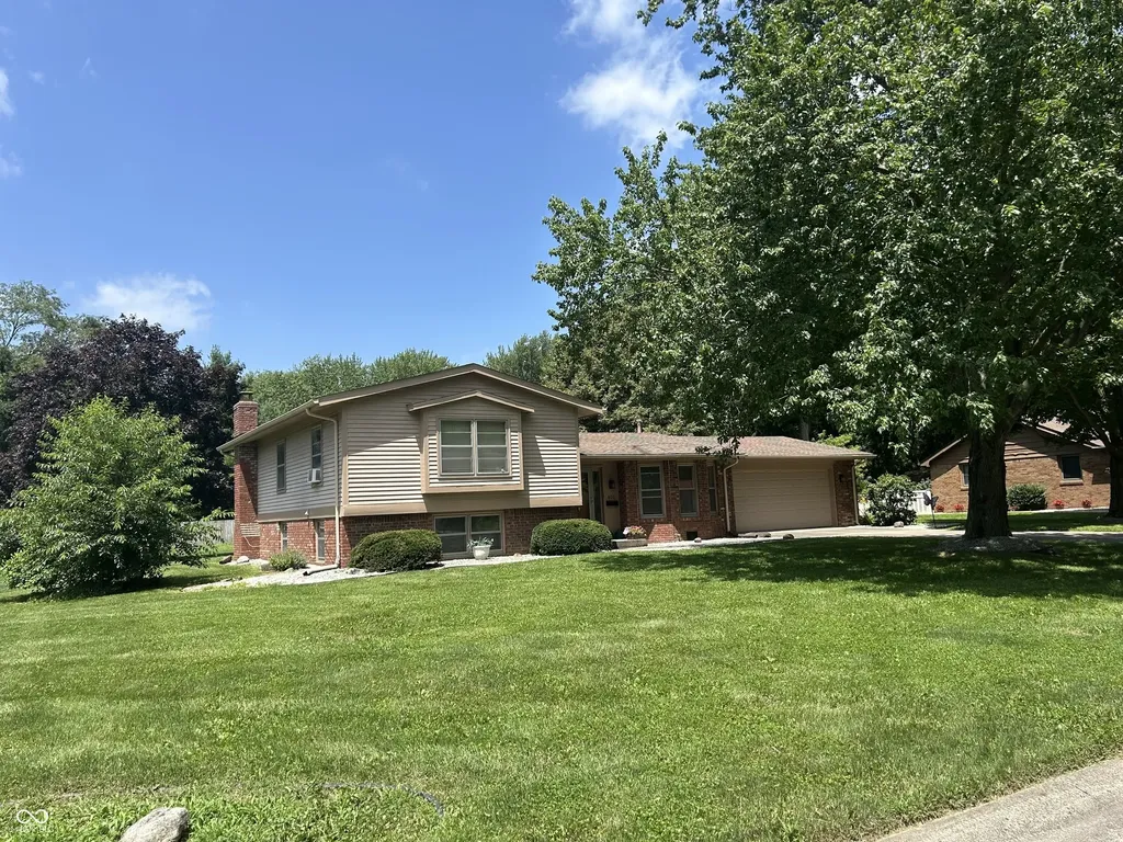 601 Woodmere Drive Anderson IN 46011
