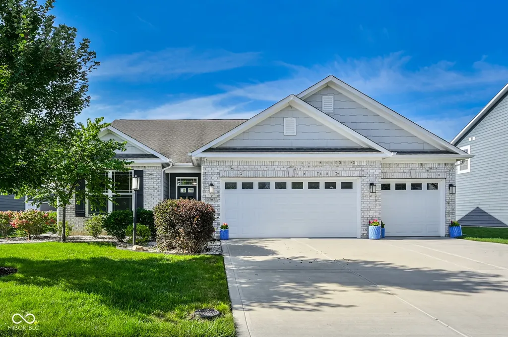 3707 Sheffield Park Westfield IN 46074