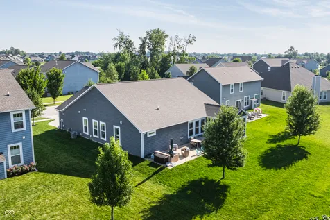 3707 Sheffield Park Westfield IN 46074