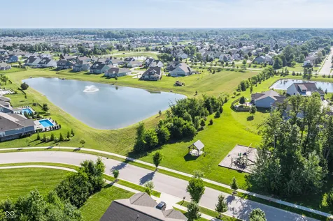 3707 Sheffield Park Westfield IN 46074
