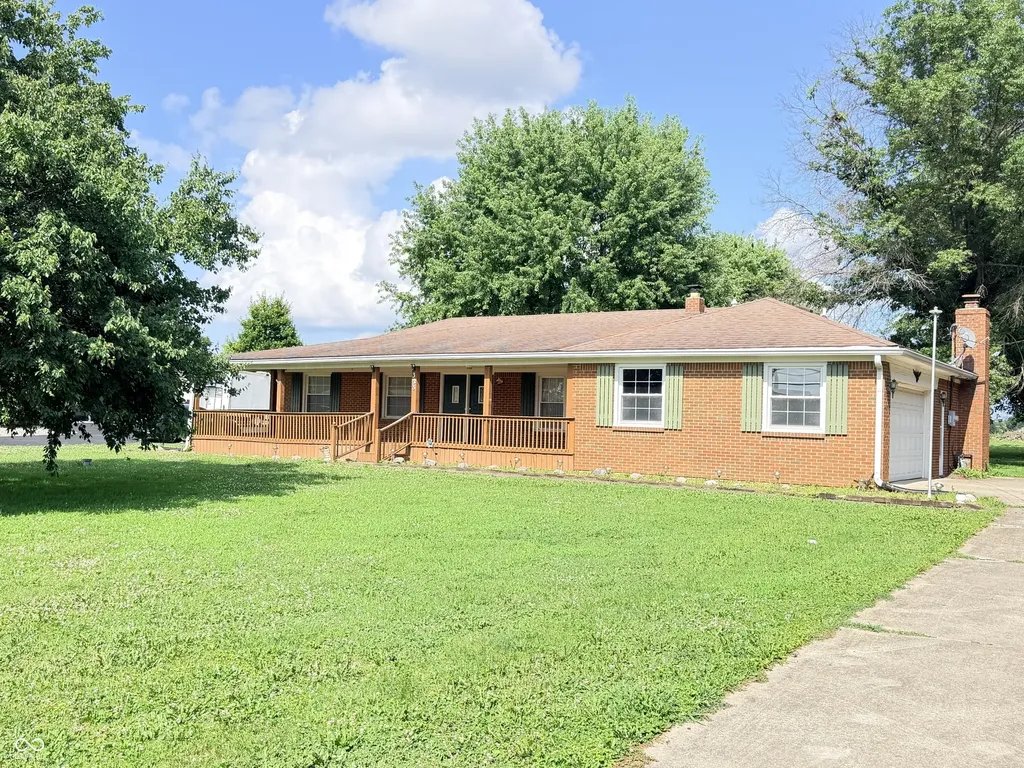 323 N Windswept Greenfield IN 46140