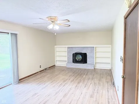 323 N Windswept Greenfield IN 46140