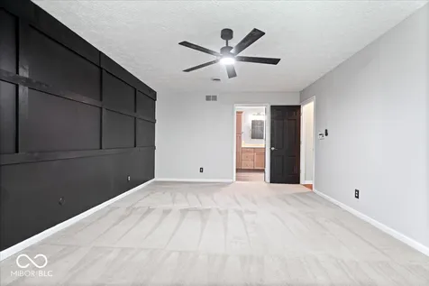 9131 Woodbridge Court Indianapolis IN 46260