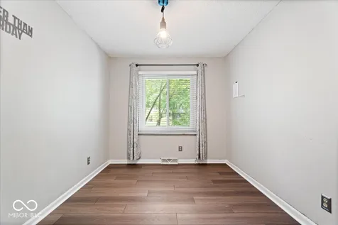 9131 Woodbridge Court Indianapolis IN 46260