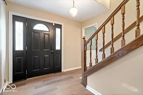 9131 Woodbridge Court Indianapolis IN 46260