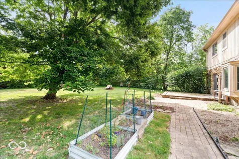 9131 Woodbridge Court Indianapolis IN 46260