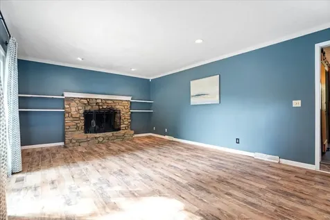 9131 Woodbridge Court Indianapolis IN 46260