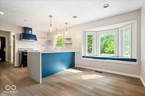 9131 Woodbridge Court Indianapolis IN 46260