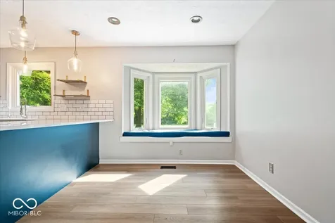 9131 Woodbridge Court Indianapolis IN 46260