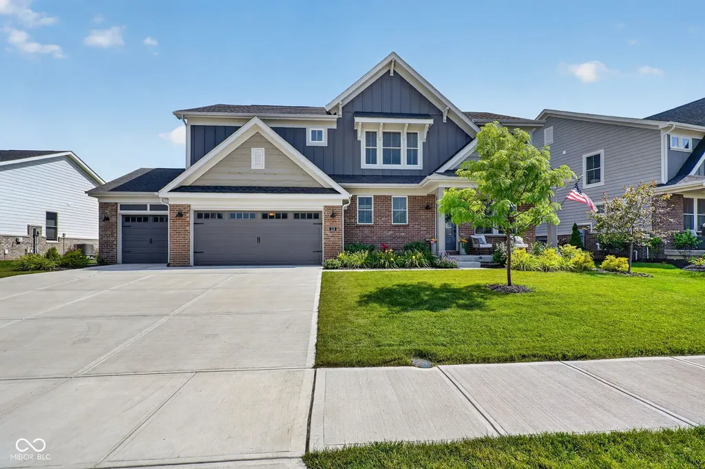 115 Oakhurst Way Westfield IN 46074