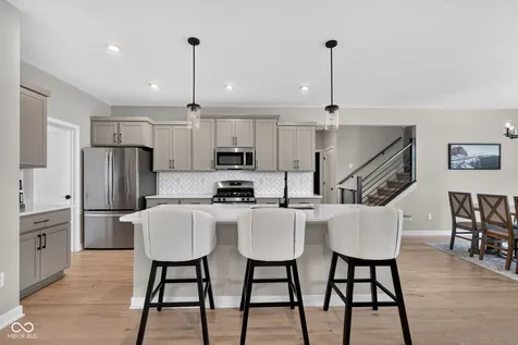 115 Oakhurst Way Westfield IN 46074