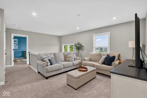 115 Oakhurst Way Westfield IN 46074