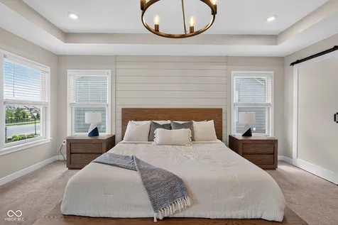 115 Oakhurst Way Westfield IN 46074