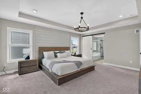 115 Oakhurst Way Westfield IN 46074