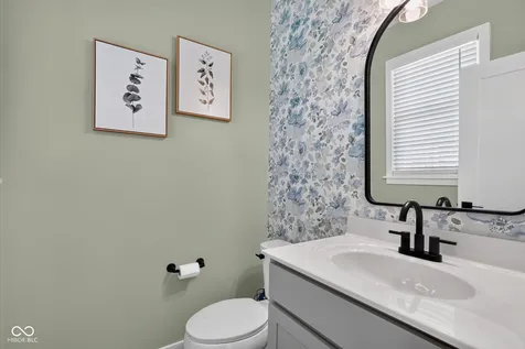 115 Oakhurst Way Westfield IN 46074