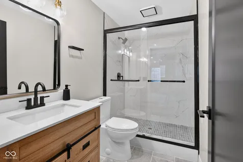 115 Oakhurst Way Westfield IN 46074