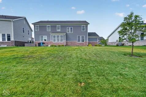 115 Oakhurst Way Westfield IN 46074