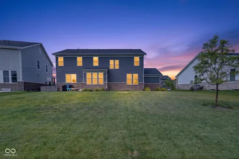 115 Oakhurst Way Westfield IN 46074