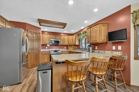 1323 Park Meadow Drive Beech Grove IN 46107