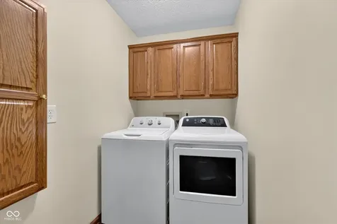 1323 Park Meadow Drive Beech Grove IN 46107