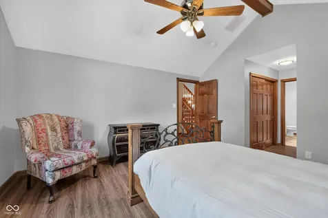 1323 Park Meadow Drive Beech Grove IN 46107