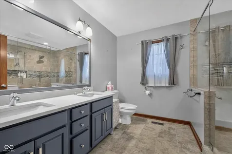 1323 Park Meadow Drive Beech Grove IN 46107