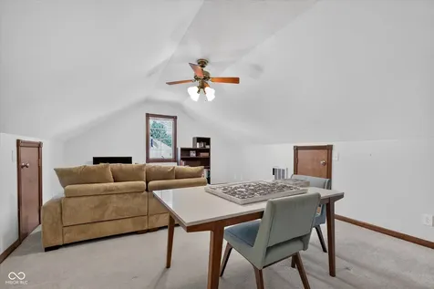 1323 Park Meadow Drive Beech Grove IN 46107