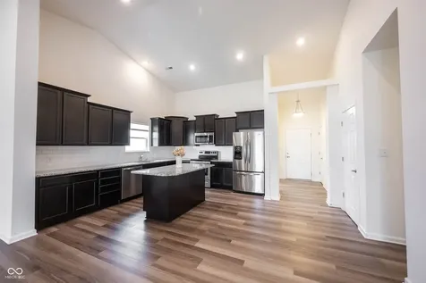 16592 Branham Drive Fishers IN 46040