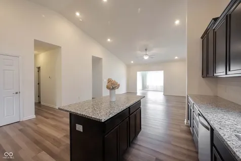 16592 Branham Drive Fishers IN 46040