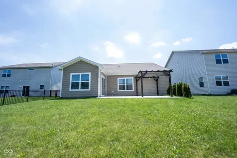 16592 Branham Drive Fishers IN 46040