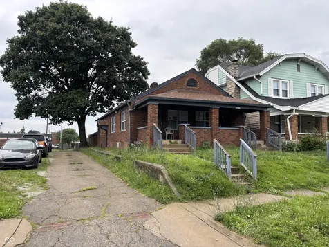 1130 E Kelly Street Indianapolis IN 46203