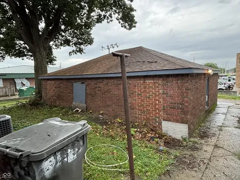 1130 E Kelly Street Indianapolis IN 46203