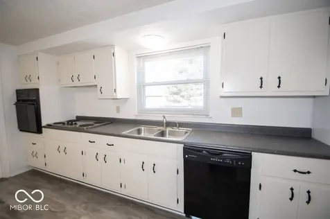 8636 E Edgewood Avenue Indianapolis IN 46239